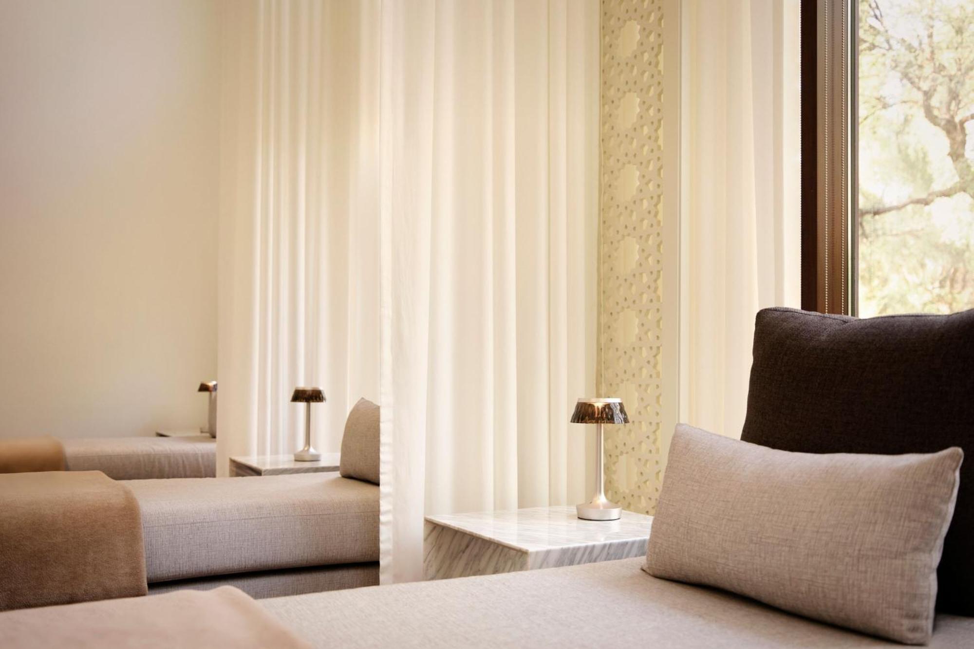 فندق ريتز كارلتون رأس الخيمة,صحراء الوادي المظهر الخارجي الصورة A room at the spa